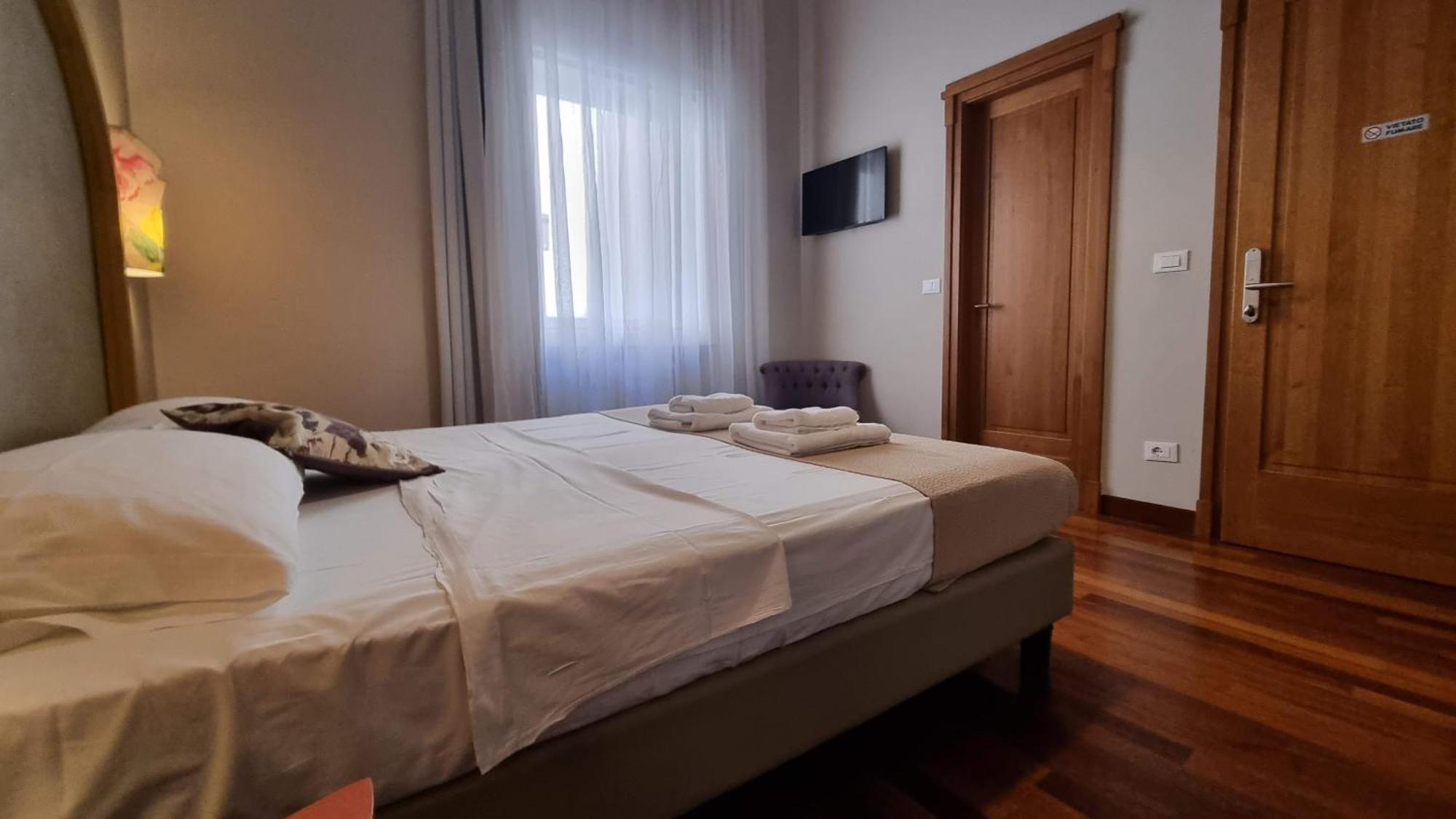 Locanda Al Volo Tommaseo Trieste Exterior foto